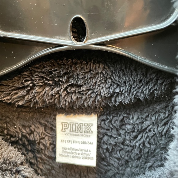 ❤️ PINK VICTORIA SECRET BLACK SHERPA ZIP-UP JACKET SIZE X- SMALL - Picture 3 of 4